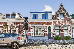 Arnold Hoogvlietstraat 85