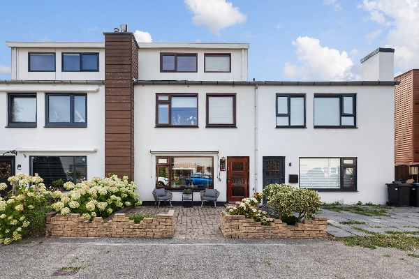 Ternatestraat 16