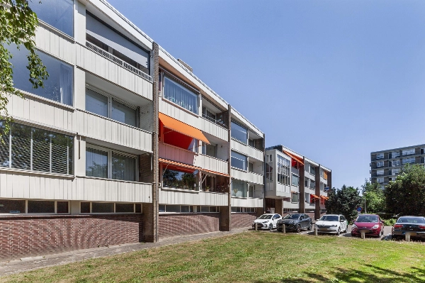 Burgemeester A. van Walsumlaan 23